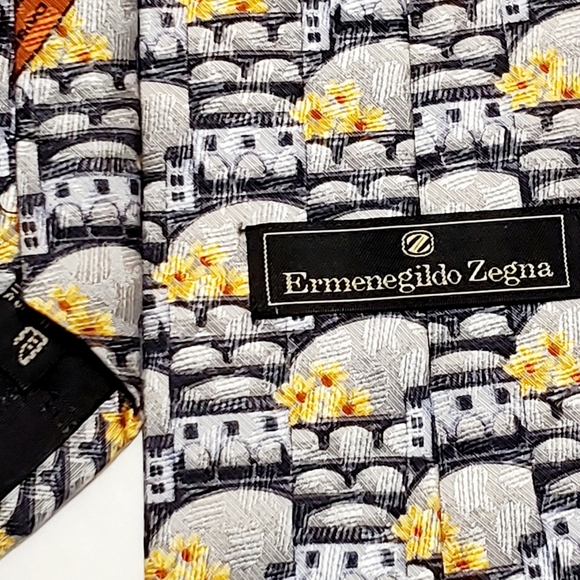 Ermenegildo Zegna Necktie; Excellent Condition - Picture 2 of 4
